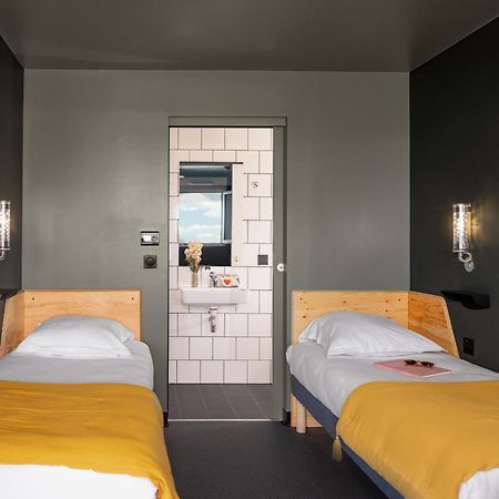 Eklo Paris Roissy Cdg Airport Hotel Bagian luar foto