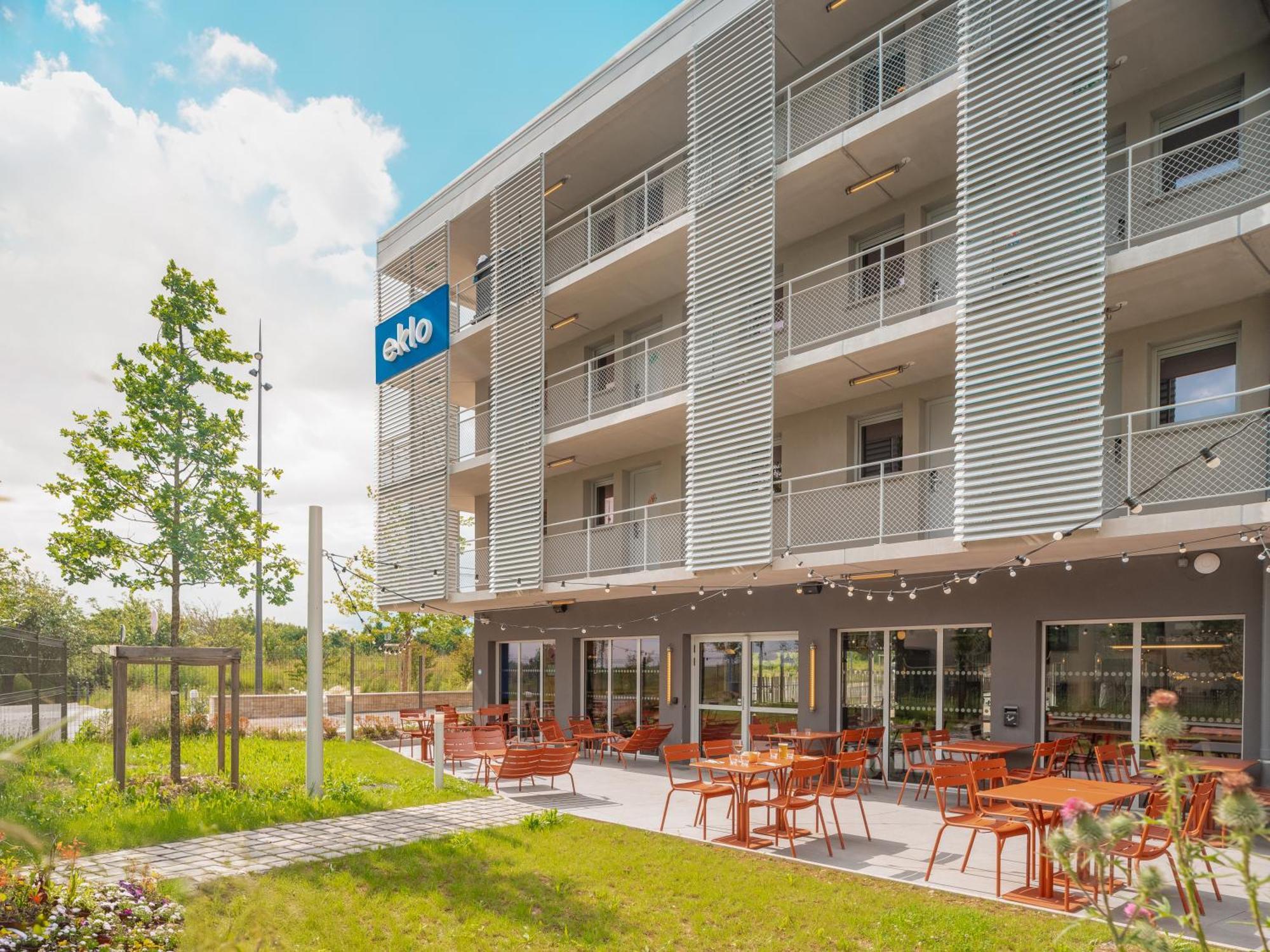 Eklo Paris Roissy Cdg Airport Hotel Bagian luar foto